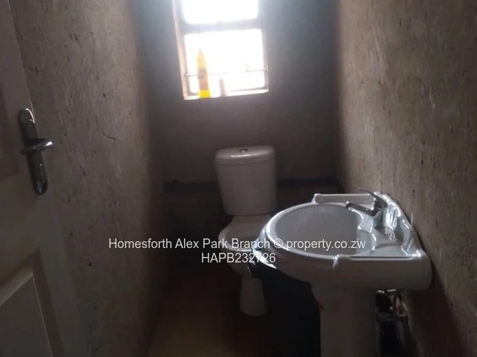 Warren Park D Graceland House (Sole Mandate)