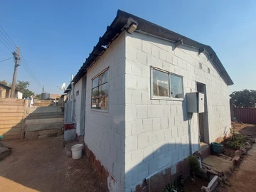 2 Bedroom House
