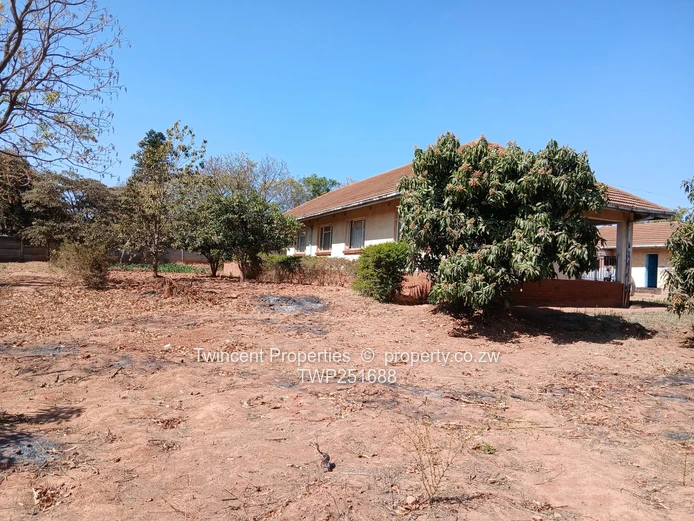 Old Murambi, Mufakose