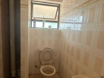 4 Bedroom Flat & Apartment