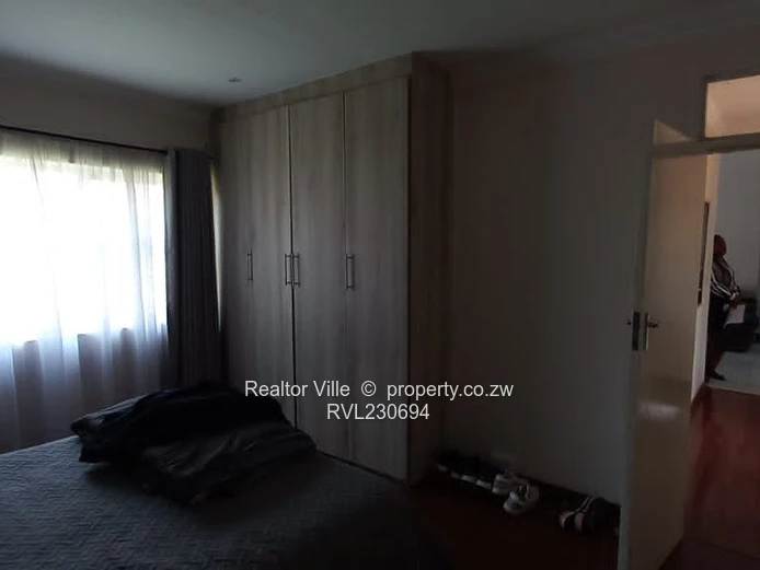 2 bed flat to let greendale