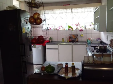 3 Bedroom Flat & Apartment