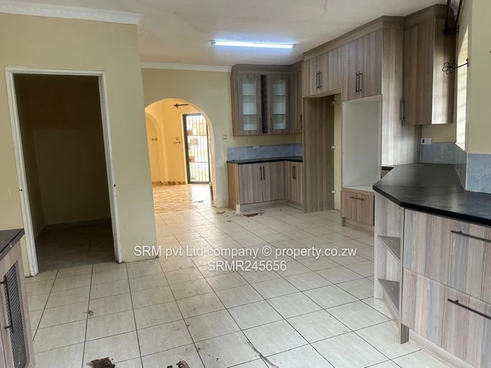 Recently renovated home to let in Monavale