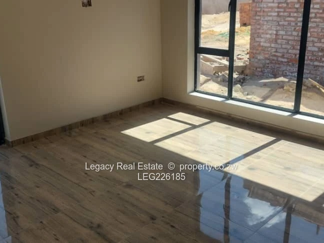 Stylish & Secure 3-Bedroom Home – Greendale Athlone