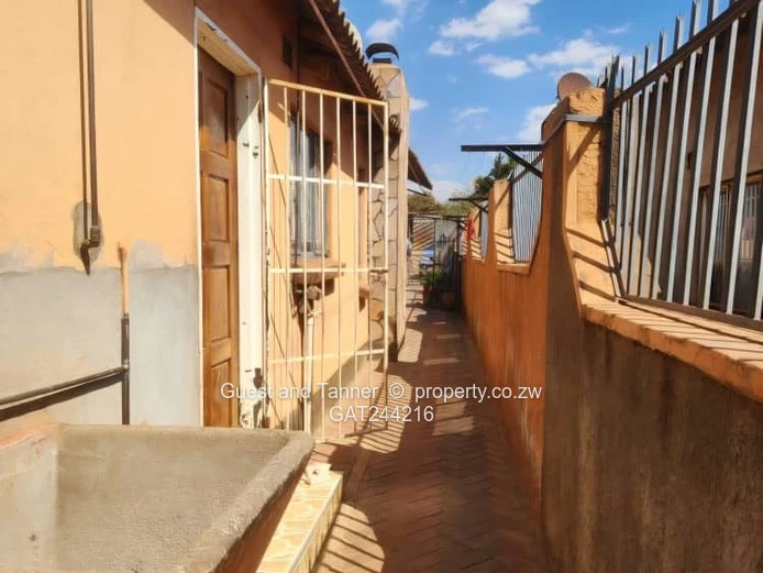 5 Bedroomed House for Sale in Tynwald South