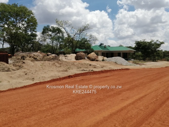 2000 m² Stand on Red-Soil Road in Access-Controlled Marondera (Sole Mandate)