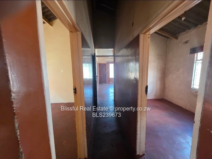 Chitungwiza Unit M house for sale 