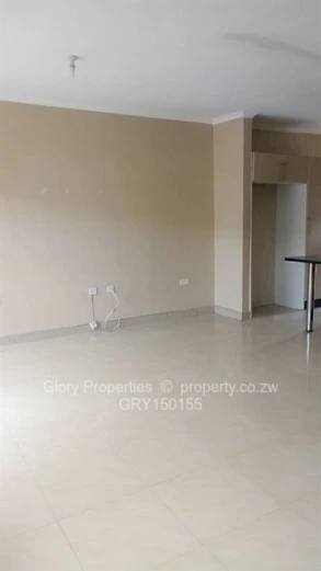 Upmarket 2 bed flat in Madokero