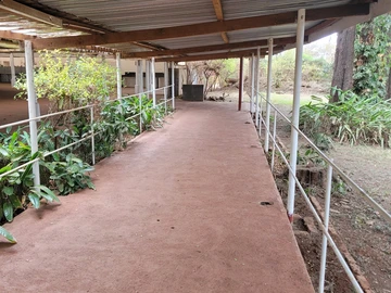 Hotel & Lodge