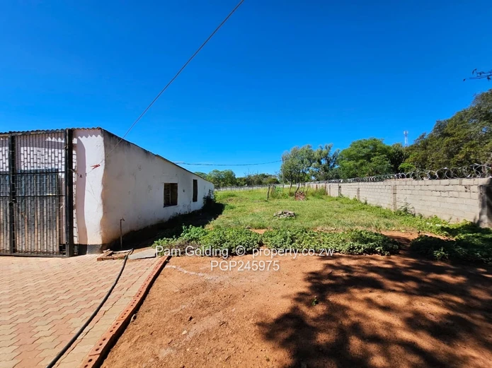 Family Home, Great Borehole, Mutiple Bedrooms