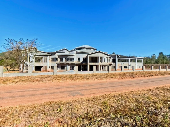 9 Bedroom House