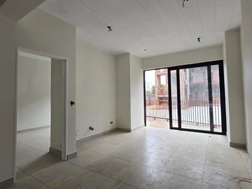 2 Bedroom Flat & Apartment