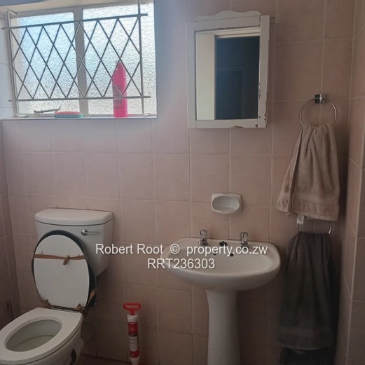 Beautiful Premises On Shared Property Suitable For Offices Or Residential Accomodation