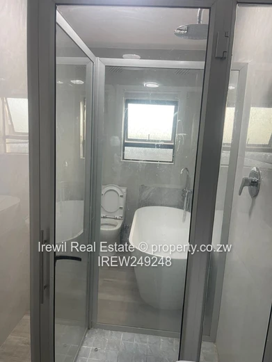 Neat 4 Bed in Mabvazuva 