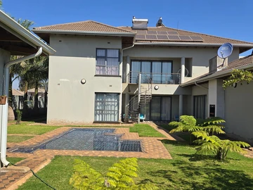 6 Bedroom House