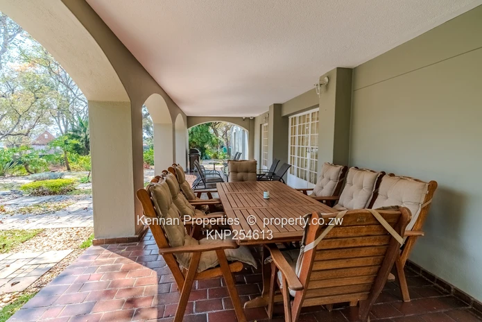 Stunning Suburban Space!