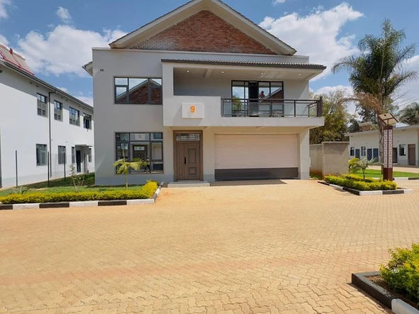 A Choice Of 5/6 Bed Town House For Sale In Vainona 