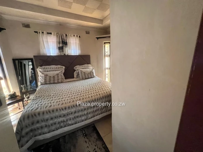 Serene Oasis in Manresa Estate: A Rare Gem Awaits