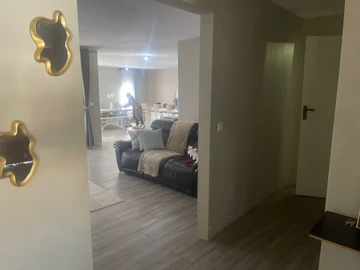 4 Bedroom Garden Flat