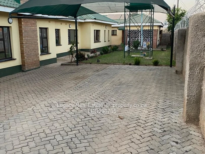 Ideal For Residential Or Commercial Use Secure Karoi Westview Property For Sale