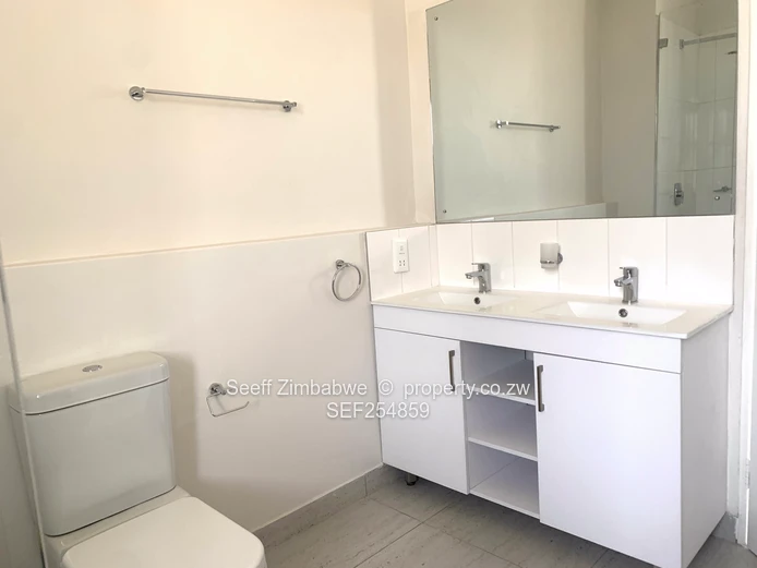 2 Bedroom Flat/Apartment for Sale in Vainona