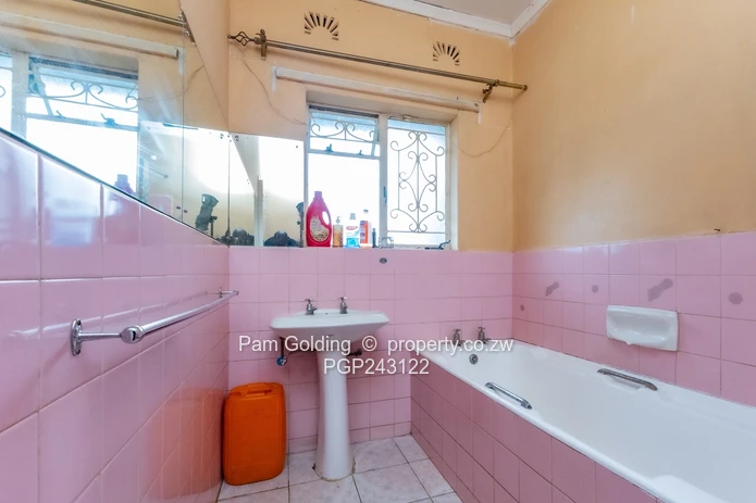 Avonlea Gem Awaits! Spacious 4-Bedroom Home (Sole Mandate)