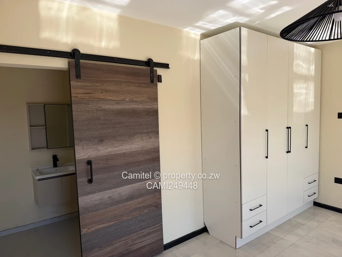 Arlington 4-Bed Townhouse Complex - Solar & 24hr Security