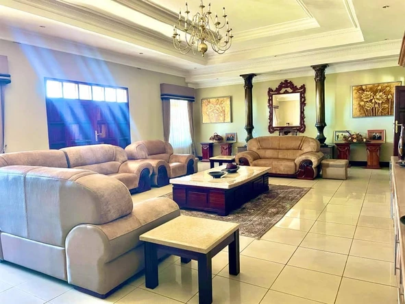 8 Bedroom House