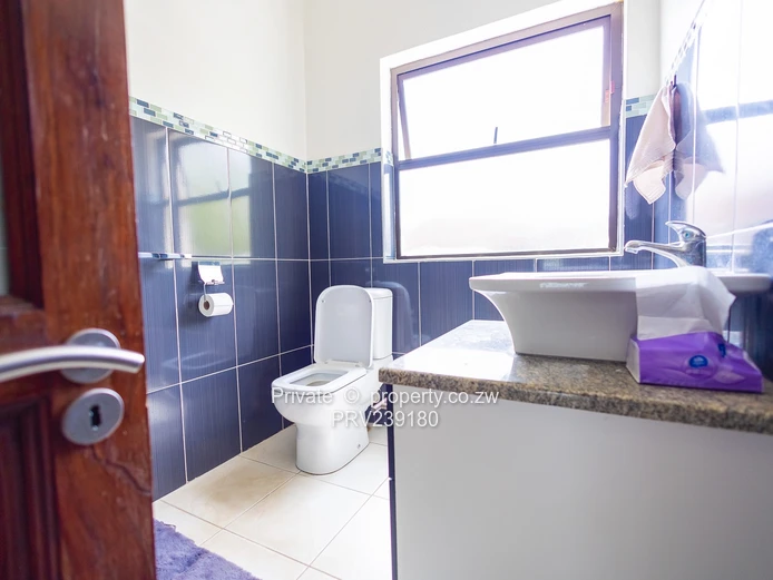 Luxury 4-Bed Home, Borrowdale Brooke  (Sole Mandate)