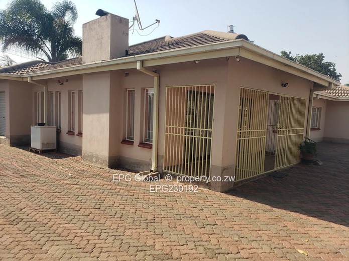 Solid Family house available for letting   (Sole Mandate)