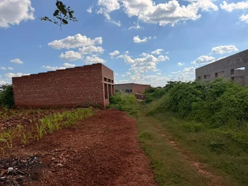 Commercial & Industrial Land