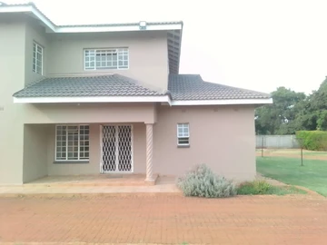 3 Bedroom Flat & Apartment