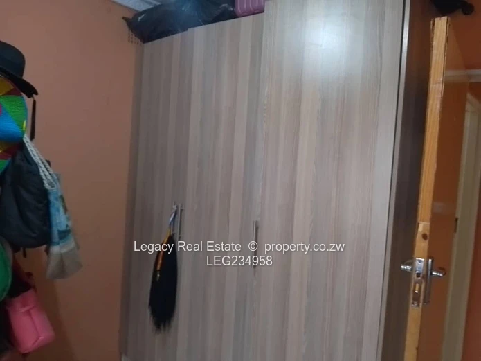 Ruwa Old Windsor 2-Bedroom Cottage for Rent