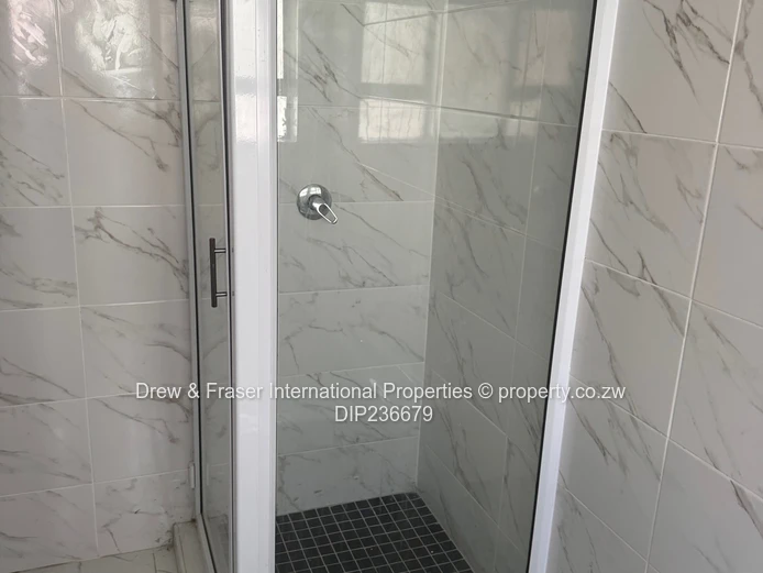 Mabvazuva house available for rent $800 (Sole Mandate)