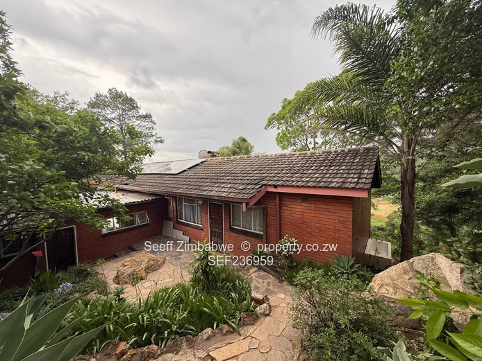 Prime Glen Lorne Real Estate: Solid 4-Bed Home on Over 1.7 Acres