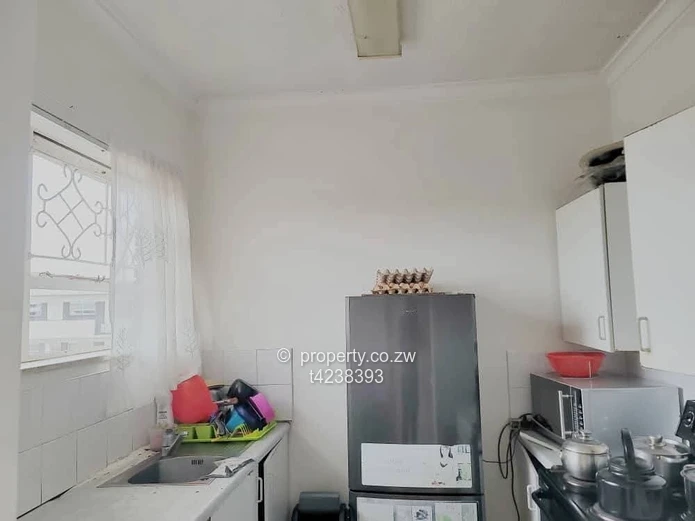 Rosshire Condominium Complex 2 Beds Flat For Sale