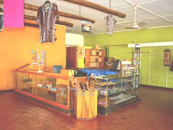 Prime Corner Retail Unit To Let – Dual Frontage Exposure (Mutare CBD)