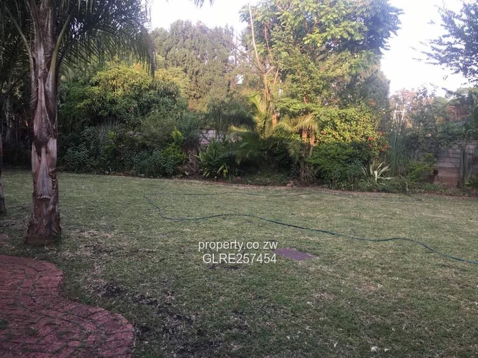 Alexandra Park - 4BR Family Home, Pool & Borehole