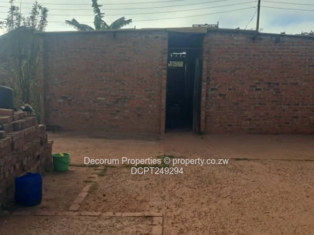 ?? *Fontaine Bleau House for Sale – US$41,000*