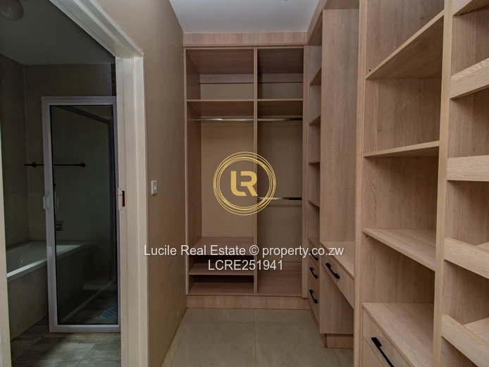 Contemporary Living in Nyeredzi Ridge