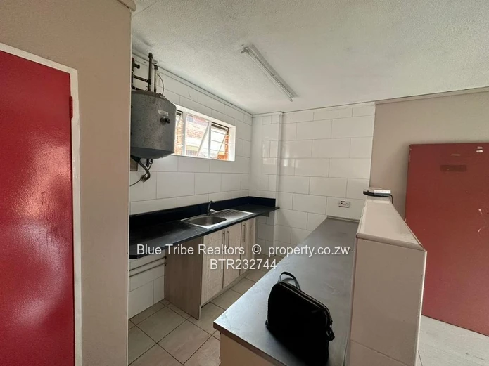 Flat to rent inthe CBD 
