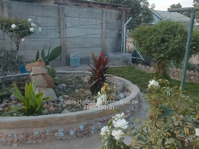 Cozy 2-Bed Home with Flatlet & Garden in Granary Park