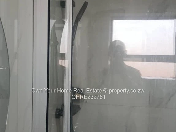 Pomona Nyeredzi Ridge 