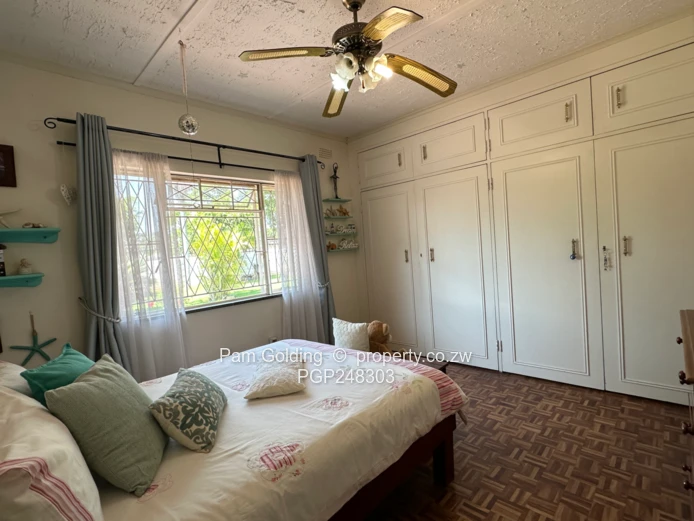 Beautiful Family Home For Sale In Woodlands (Sole Mandate)
