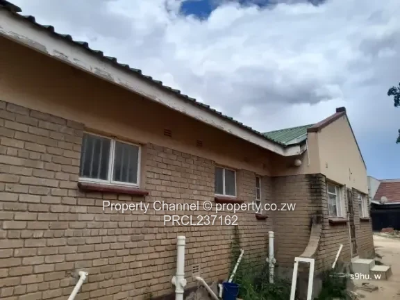 House for Sale in Damofalls Ruwa 