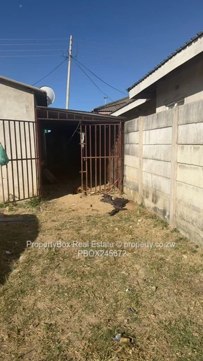 Budiriro Cabs 4 roomed house for rent available 1 May!