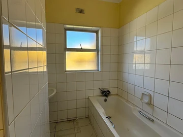 2 Bedroom Garden Flat