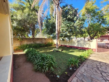 3 Bedroom Flat & Apartment