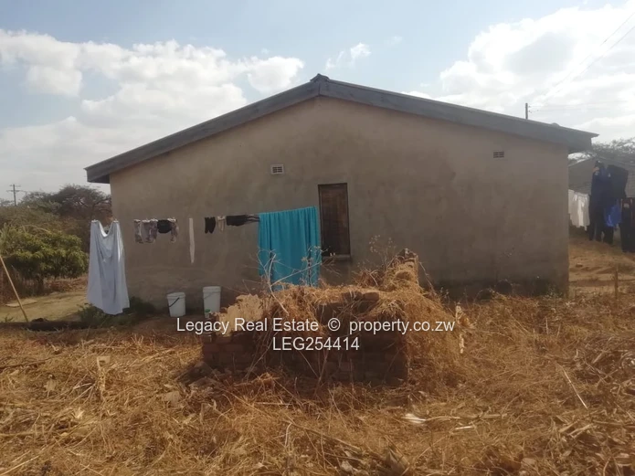 Sally Mugabe Heights: 3-Bed Cottage on 2900m² (Sole Mandate)