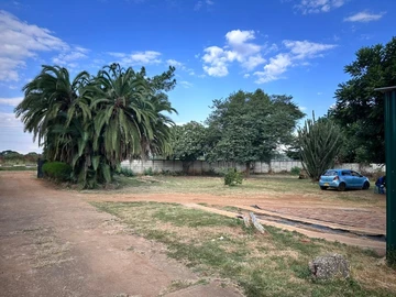 Commercial & Industrial Land